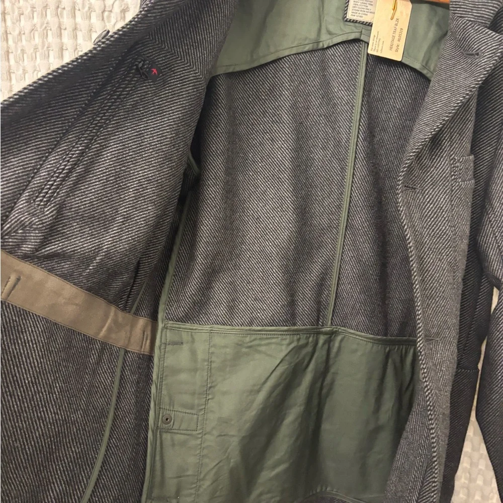Men's Classic Gray Herringbone Jacket - Picture 4 of 6